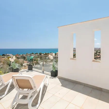 Olivia With Amazing Sea- And Coast Views And Private Swimming Pool! Vila
